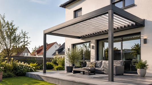 Lamellenpergola auf einer Terrasse – Baugenehmigung in Deutschland